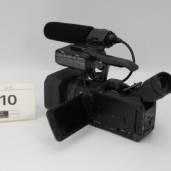 Lot: 10 - HXR-NX70 Camera 1080   Sensor 1/3"