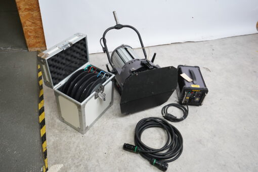 Lot: 14 - Filmgear 1.200W HMI Par - Image 2