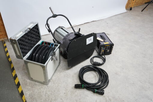 Lot: 14 - Filmgear 1.200W HMI Par - Image 3