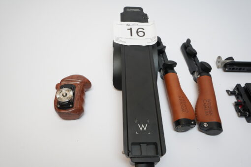 Lot: 16 - Wooden Camera Shoulder Rig with Brown Leather Handle Kit - Image 2