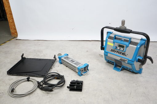 Lot: 2 - Skypanel S30-C