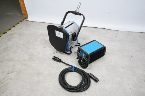 Lot: 5 - ARRI D12 Set 1.200W HMI Light - Image 3