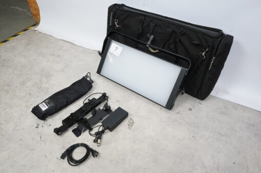 Lot: 7 - TheLight Velvet 2