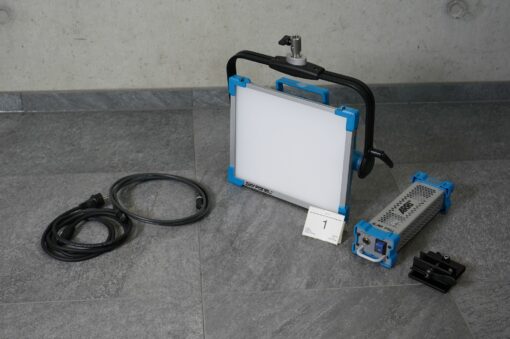 Lot: 1 - 6x CPO - S30-C Blue/silver in Transportcase - Image 2
