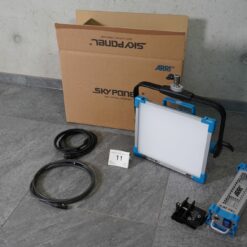 Lot: 11 - 1x CPO - S30-C Blue/silver