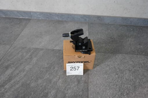 Lot: 257 - 1x Super Clamp Adapter for SkyPanel PSU - Image 3