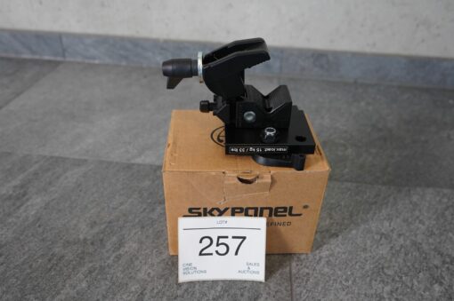 Lot: 257 - 1x Super Clamp Adapter for SkyPanel PSU - Image 4