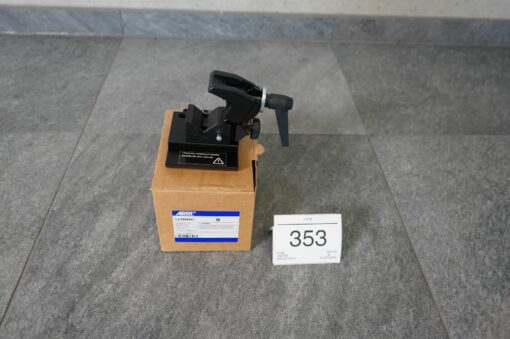 Lot: 353 - 1x Super Clamp Adapter for SkyPanel PSU