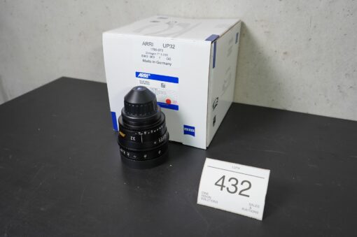 Lot: 432 - ARRI Ultra Prime 32/T1.9,ft - Image 2