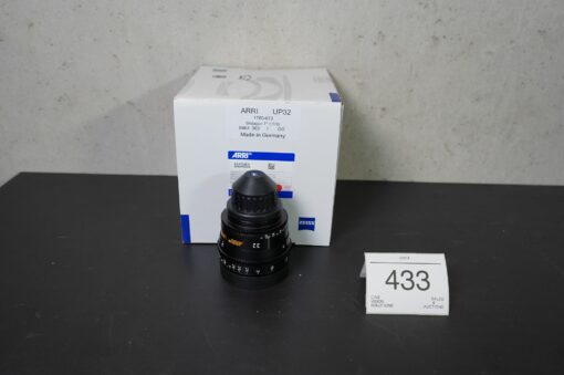Lot: 433 - ARRI Ultra Prime 32/T1.9,ft