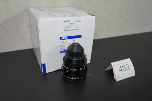 Lot: 433 - ARRI Ultra Prime 32/T1.9,ft - Image 3