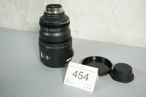 Lot: 454 - Demo Lens Signature Primes Completion Lens 200mm in meters - Image 2