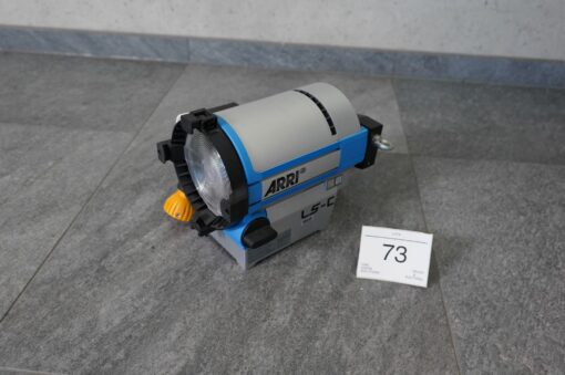 Lot: 73 - 3x L5-C Lamphead ONLY (Random accessories will be added)