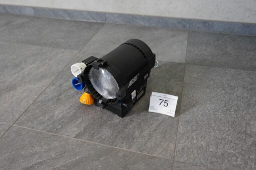Lot: 75 - 3x L5-C Lamphead ONLY (Random accessories will be added) - Image 2