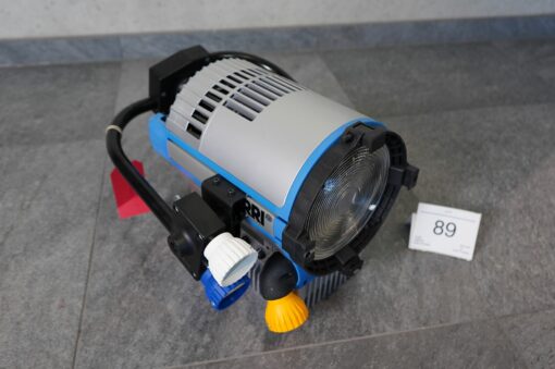 Lot: 89 - 5x L7-C Lamphead ONLY (Random accessories will be added) - Image 2