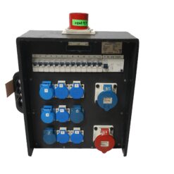 Distribution box 8- CEE  32A /400V