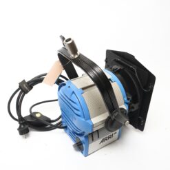 ARRI True Blue T1 1000W Man fresnel - Image 4