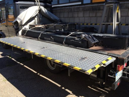 Camera vehicle with Pegasus crane - Image 8