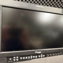 TV-Logic LVM-182W with Transit case