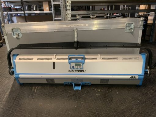 ARRI Skypanel S120C MAN Blue/Silver - Image 3