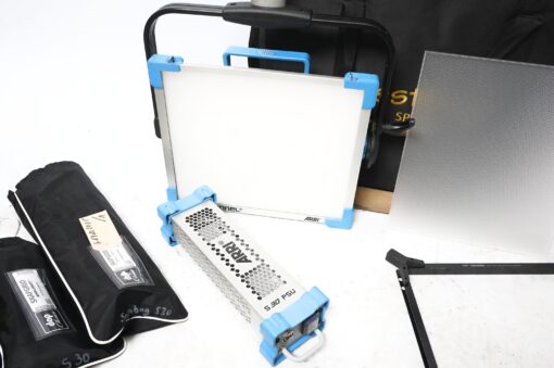 ARRI Skypanel S30C MAN Blue/Silver Kit - Image 7