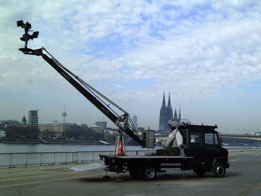 Camera vehicle with Pegasus crane - Image 2
